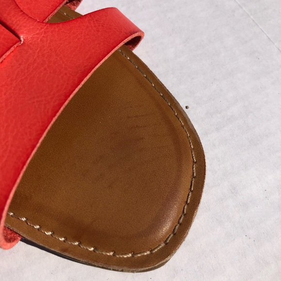 Express Sandals - Picture 6 of 7